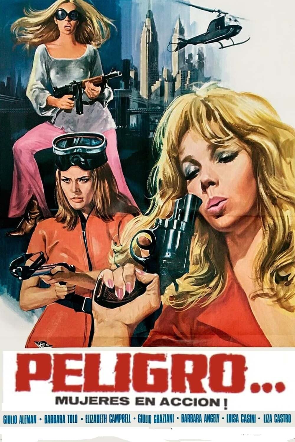 Peligro...! Mujeres en acción photo