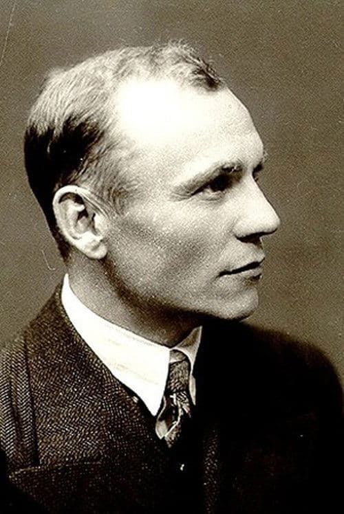 Albert Kivikas photo