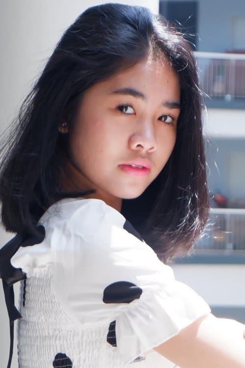 Alifa Lubis photo