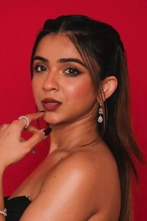 Apoorva Mukhija photo