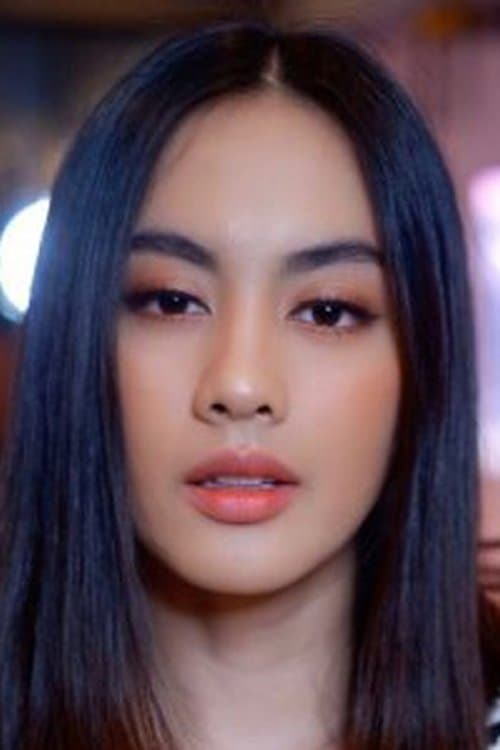 Areeya Pholphutrakul photo