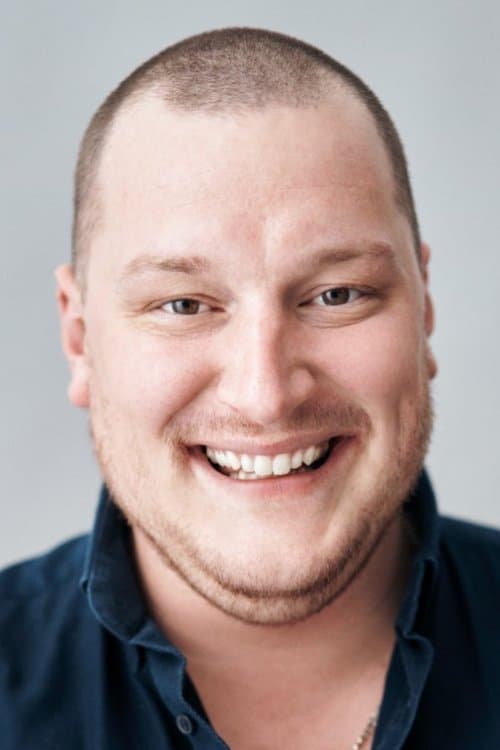 Ari Alexander photo