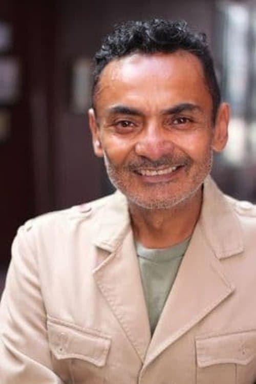 Carlos Linares photo