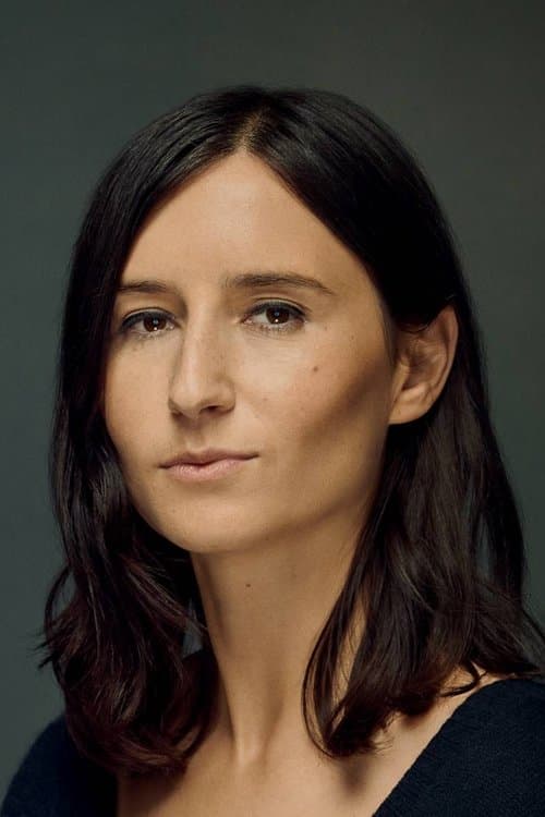 Profile image of Chloe Domont