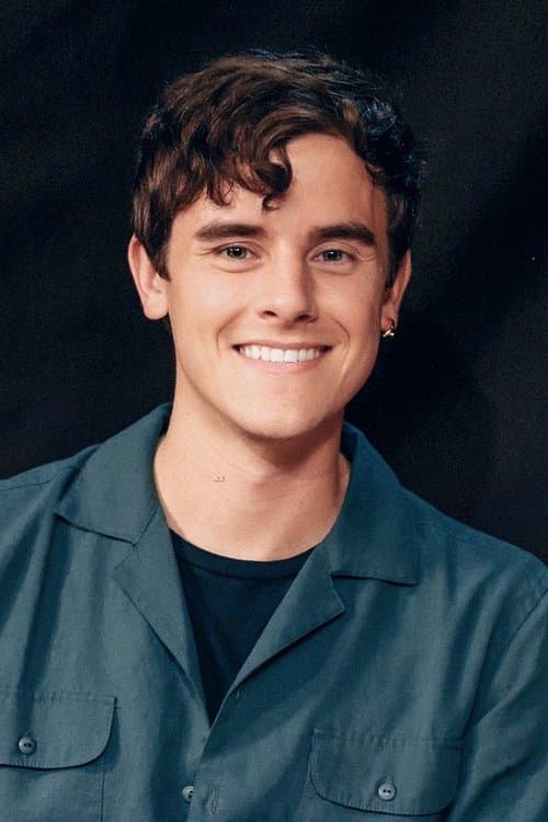 Connor Franta photo