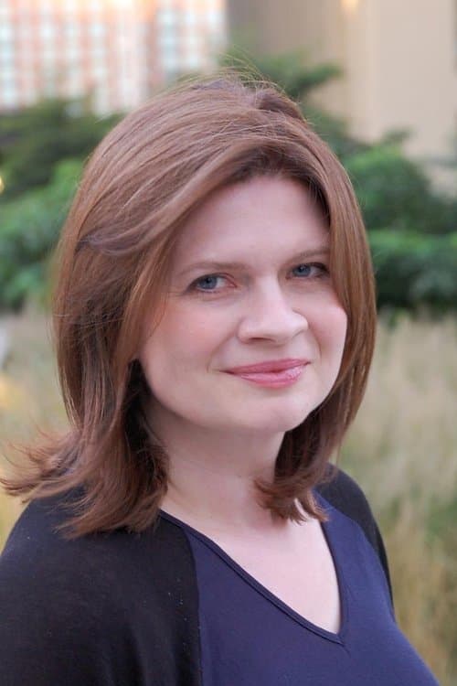 Emmy Laybourne photo