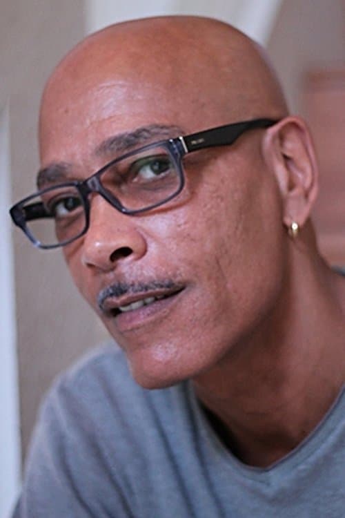 Garry Q. Lewis photo