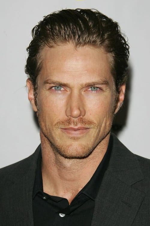 Jason Lewis photo
