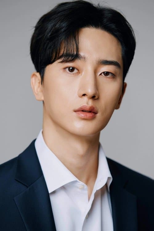 Kim Jun-gyeong photo