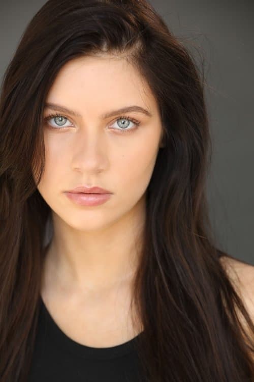 Lexi Graves photo