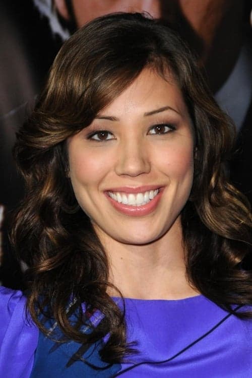 Michaela Conlin photo