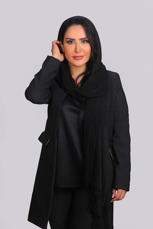 Parisa Roshani photo