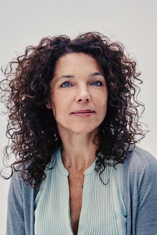 Profile image of Paula van der Oest