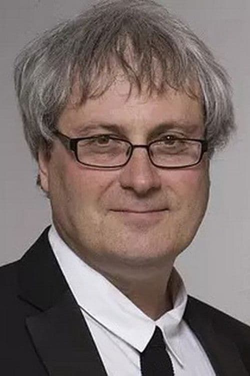 Profile image of Simon Curtis