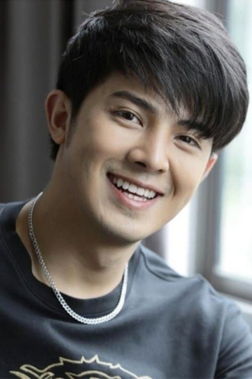 Tanawat Sukfuengfoo photo