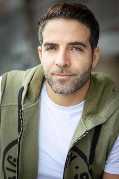 Tyler Noble photo